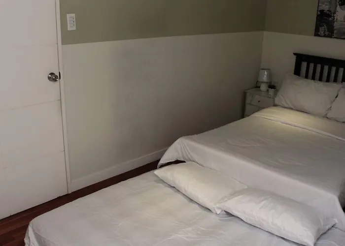 Apartment A2j Bgc Luxury 2br Loft Near Burgos Circle & Malls *
