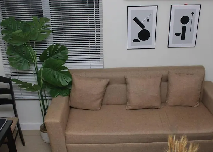 A2j Bgc Luxury 2br Loft Near Burgos Circle & Malls