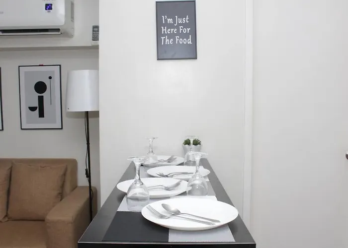 Apartment A2j Bgc Luxury 2br Loft Near Burgos Circle & Malls *