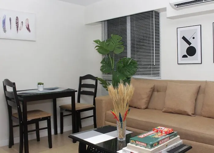 A2j Bgc Luxury 2br Loft Near Burgos Circle & Malls Apartment *