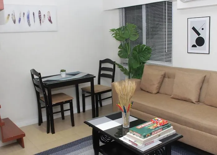 A2j Bgc Luxury 2br Loft Near Burgos Circle & Malls Apartment