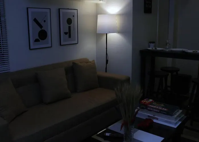 A2j Bgc Luxury 2br Loft Near Burgos Circle & Malls Manila