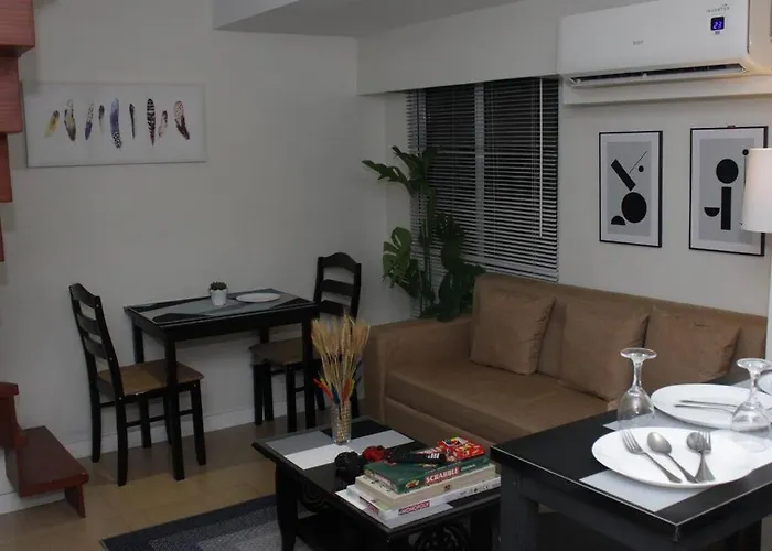 A2j Bgc Luxury 2br Loft Near Burgos Circle & Malls Apartment